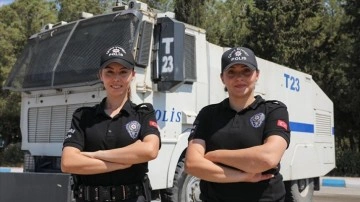İzmir'in kadın TOMA'cıları göreve başladı
