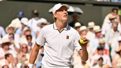 Jannik Sinner, Wimbledon'da &uuml;st &uuml;ste 2. kez şampiyonluğa ulaştı