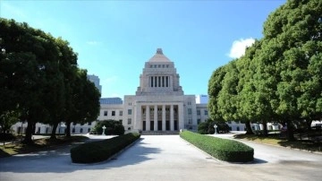 Japonya'da meclis 2022 mali yılı için 107,6 trilyon yenlik bütçe taslağını kabul etti