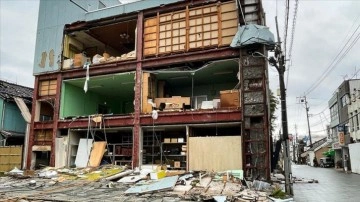 Japonya'daki depremlerde ölenlerin sayısı 215'e çıktı