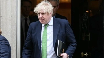 Johnson, İngiltere'nin düzensiz göçmenleri Ruanda'ya gönderme planını açıkladı