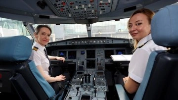 Kadın pilotlar zorluklarına rağmen kokpitte olmaktan vazgeçmiyor