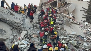 Kahramanmaraş merkezli depremlerde 12 bin 873 kişi can verdi