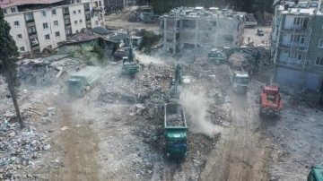 Kahramanmaraş merkezli depremlerde 47 bin 975 kişi can verdi