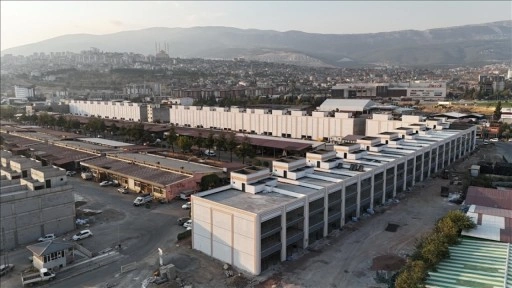 Kahramanmaraş'ta depremde yıkılan Gıda Toptancılar Sitesi'nin ilk etabı tamamlandı
