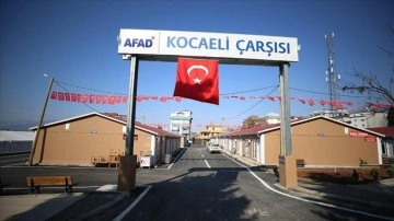 Kahramanmaraşlı depremzede esnaf "AFAD Kocaeli Çarşısı"nda dükkanlarını açtı