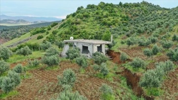 Kahramanmaraş'ta tarım alanlarının sulanmasında kullanılan havuz depremde zarar gördü