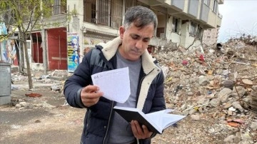 Kahramanmaraş'ta yıkılan Ebrar Sitesi'ndeki marketin işletmecisi veresiye defterini yırttı