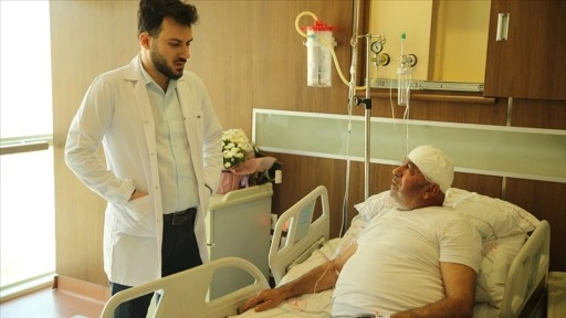 Kalp krizi şüphesiyle gittiği hastanede beyninde tümör olduğunu öğrendi