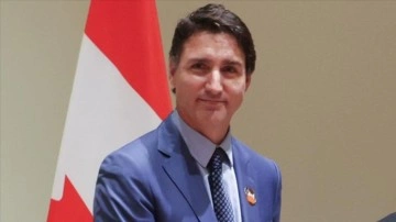 Kanada Başbakanı Trudeau, uçak arızası nedeniyle 2 gündür mahsur kaldığı Yeni Delhi'den ayrıldı