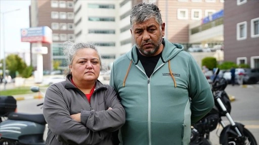 Kanser hastasıyken doğurduğu oğlu, okulda darbedilmesi sonucu yaşam mücadelesi veriyor