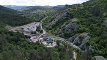Kanyonlarıyla ünlü Kastamonu'nun Pınarbaşı ilçesinde bayram yoğunluğu