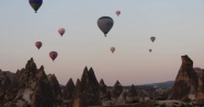Kapadokya’da turistlerin balon ilgisi