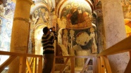 Kapadokya'daki bin yıllık freskler turistleri büyülüyor