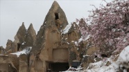 Kapadokya nisan ayında kar altında kaldı