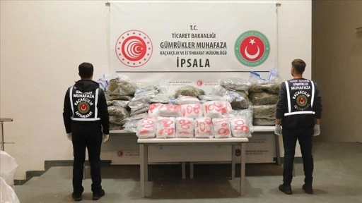 Kapıkule ve İpsala gümrük kapılarındaki operasyonlarda 525 kilogram uyuşturucuya el konuldu