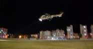 Kar’da mahsur kalan hastalar helikopterle kurtarıldı