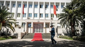 Karadağ'da erken genel seçim 11 Haziran'da yapılacak