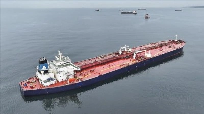 Karadeniz'de saldırıya uğrayan "Altura" isimli tanker Kilyos a&ccedil;ıklarına demirledi