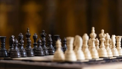 Karak&ouml;y'de &ouml;zel &uuml;retim T&uuml;rk motifli satran&ccedil; ve tavlalar yabancı m&uuml;şterilerden yoğun talep g&ouml;r&uuml;y