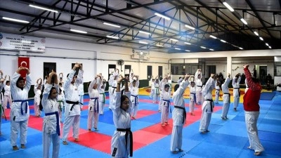 Karateci Kurnaz &ccedil;ifti, geleceğin şampiyonlarını yetiştiriyor