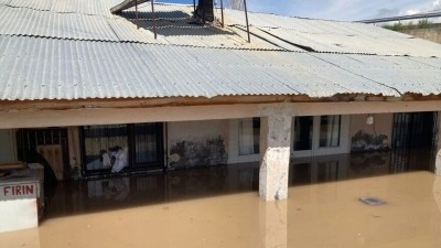 Kars'ta taşkın nedeniyle bazı ev ve iş yerleri zarar g&ouml;rd&uuml;