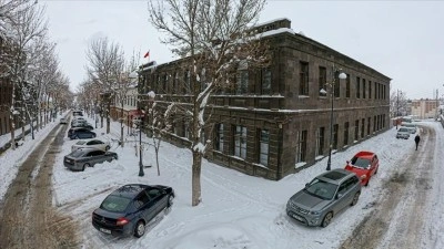 Kars ve Ardahan'da kar ve soğuk hava etkili oluyor