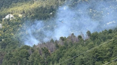 Kaş il&ccedil;esinde ormanlık alanda yangın &ccedil;ıktı