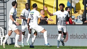 Kasımpaşa, İstanbulspor'u deplasmanda 2-1 mağlup etti