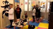Kastamonu'da öğretmenler öğrencileri için okulu rengarenk boyadı