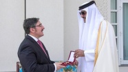 Katar'dan Türkiye'nin Doha Büyükelçisi Demirok'a devlet nişanı