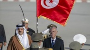 Katar Emiri resmi ziyaret için Tunus'ta