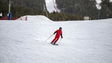 Kayak merkezlerinde en fazla kar kalınlığı 119 santimetreyle Palandöken'de ölçüldü