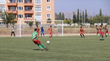 Kaybedeni olmayan futbol turnuvasının şampiyonu, Diyarbakırlı depremzede çocuklar oldu