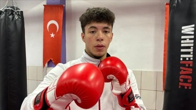 Kaygı bozukluğu sorununu yenmek i&ccedil;in başladığı kick boksta milli sporcu olmayı başardı