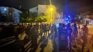 Kayseri’de taciz, dünyada savaş -Emin Batur yazdı-