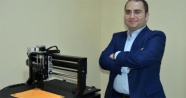 Kayserili girişimci Türkiye’nin ilk lazerli devre kartı baskı makinesi üretti