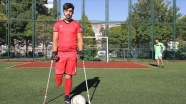 Kazada bir ayağını kaybeden ampute futbolcunun milli takım hayali