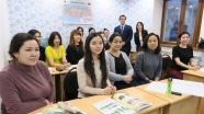 Kazaklar Türkçe öğrenmeye çok istekli
