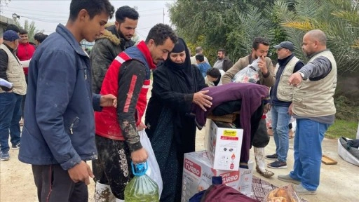 Kerk&uuml;k'teki sel mağdurları i&ccedil;in yardım kampanyası d&uuml;zenlendi
