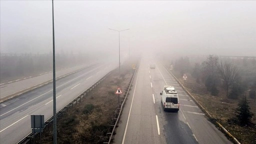 'Kilit kavşak' Kırıkkale'de sis etkili oldu