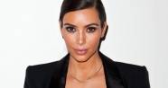 Kim Kardashian oğlunun ismini 'Aziz' koydu