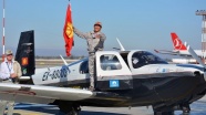 Kırgız pilot Salivey dünya turunu tamamladı