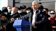 Kırgızistan'da cezaevinden çıkarılan eski Cumhurbaşkanı Atambayev ve destekçileri gözaltına alı