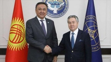 Kırgızistan Dışişleri Bakanı Kulubayev, TDT Genel Sekreteri Ömüraliyev ile görüştü