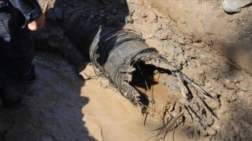 Kırgızistan'da yaklaşık 100 yıllık ahşap su boru hattı