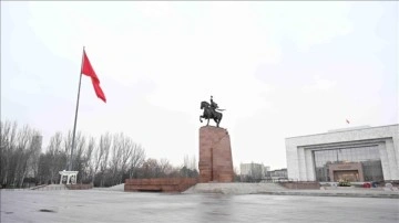 Kırgızistan'ın başkenti Bişkek'te şiddetli rüzgar nedeniyle "acil durum" ilan ed