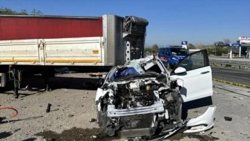 Kırıkkale'de trafik kazasında 1 kişi öldü, 2 kişi yaralandı