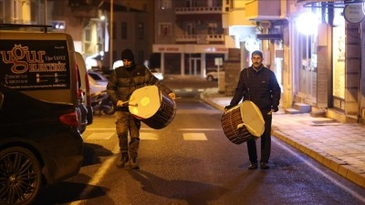 Ramazan davulcularının sahur mesaisi başladı