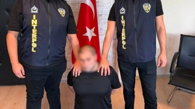 Kırmızı b&uuml;ltenle aranan su&ccedil; &ouml;rg&uuml;t&uuml; elebaşıları Ferhat Delen ve Erdoğan Aykut yakalandı